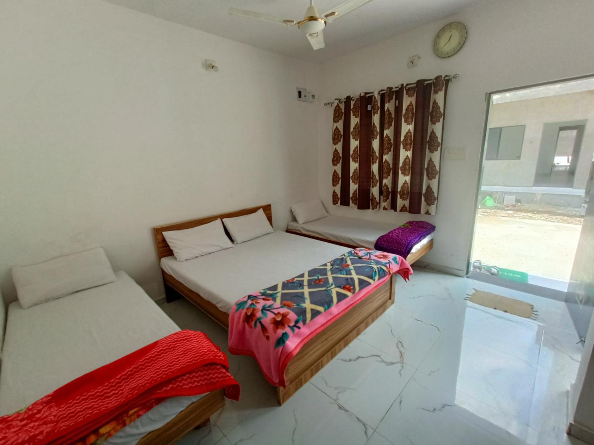 Kevadia Shiv Shakti Homestay מראה חיצוני תמונה
